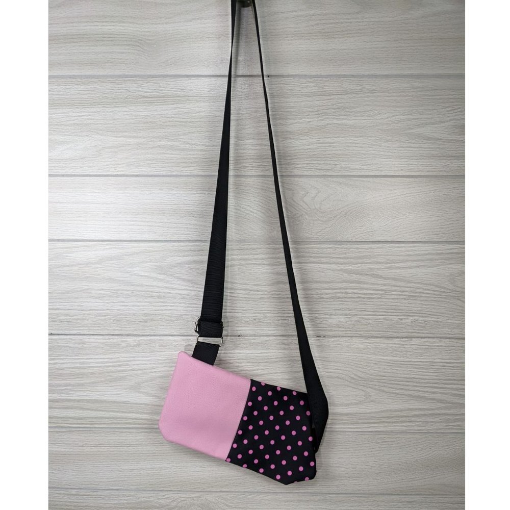 Pastel Pink Crossbody Adjustable Bag - Picture 5 of 6
